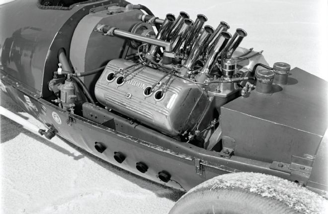 Scottys Muffler Service Tanker Engine