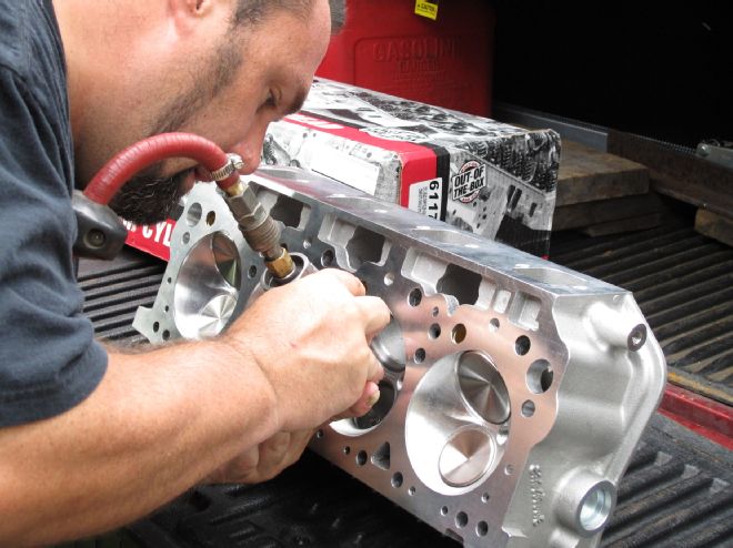 Porting The Edelbrock Victor Jr Hemi Head