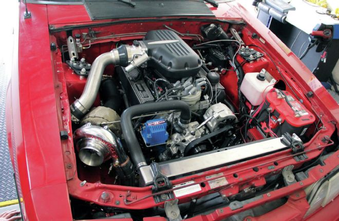 1987 Fox Mustang Edelbrock Vistor Jr