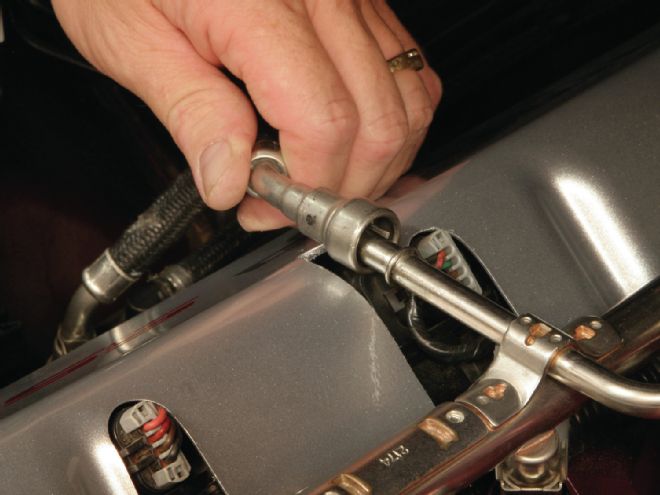 How To Work With Late-Model Quick-Disconnect Fuel Lines