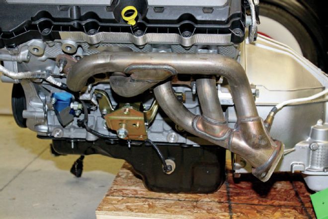 Fords Headers Tuck In Close