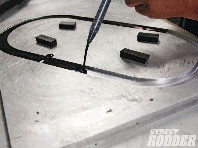 Urethane Rubber Material Into Mold