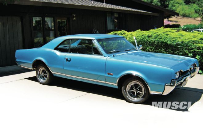 1967 Oldsmobile Cutlass Supreme 442