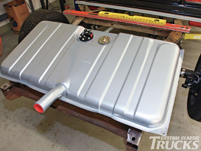 1304cct 02 O +1968 Chevrolet C10 Camaro Gas Tank Install+aeromotive Stealth Tank