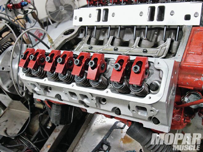 Mopp 1303 06 Z+cylinder Heads Light Headed+edelbrock Head