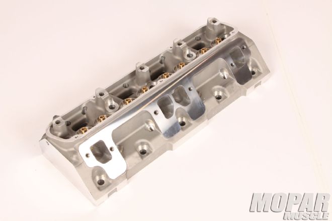 Mopp 121102 Procomp Fully CNC Ported LLA Aluminum Cylinder Head