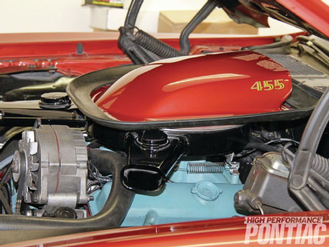 Hppp 1112 11 O +dyno Testing Intake Manifolds And Carburetors+engine Bay