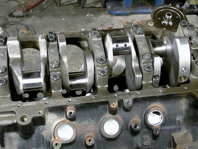 Big-Block Chevy Build - Building A Streetable 700 HP Rat Motor - Car Craft Magazine