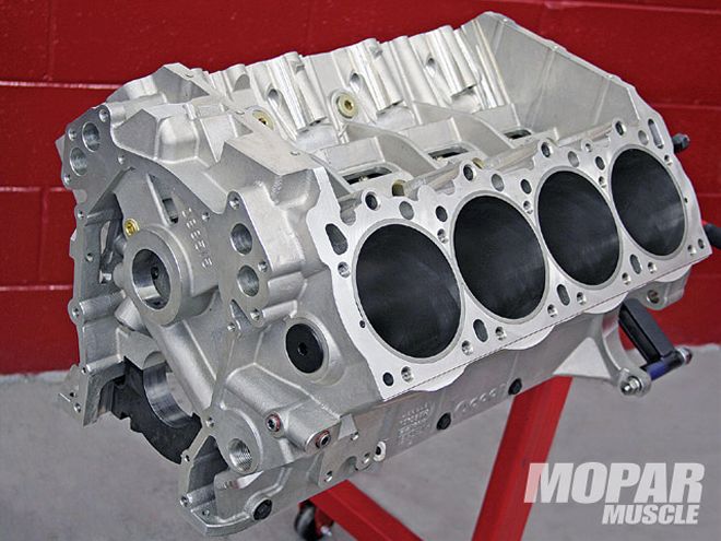 Mopp 0910 02 Z+all Aluminum Hemi Engine+front View