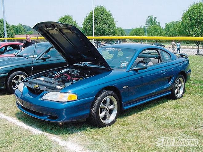 0909phr 02 Z+1996 Ford Mustang Modular Engine+hood