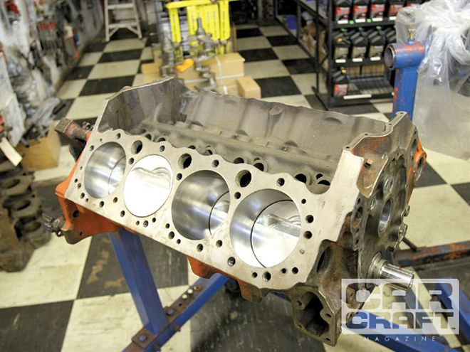 Ccrp 0908 13 Z+small Block Chevy Engine+build
