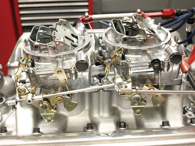 Hrdp 0810 17 Z+edelbrock 409 Chevy+carburetors