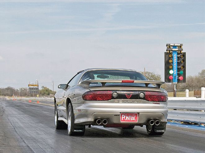 Hppp 0810 10 Z+2000 Pontiac Firebird Trans Am Ws6+rear View