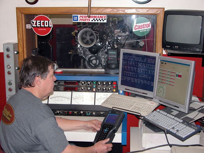 Hrdp 0607 01 Z+dyno Testing Your Performance Engine+computers