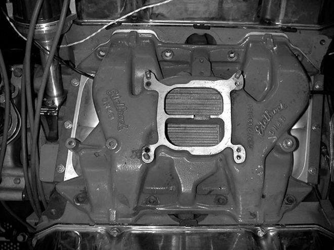 Mopp 0207 09 Z+intake Manifold Engine Test+edelbrock Ch4b