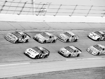 Oiling and Fuel Peterson Fluid Systems - Circle Track Magazine