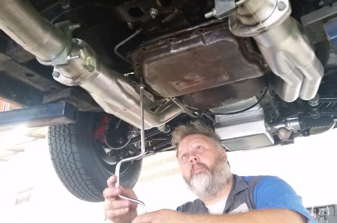 009 Removing Old Chrysler 727 Torqlite Trans Pan