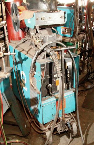 Inland Empire Driveline Services Miller Electric Industrial Mig Welder