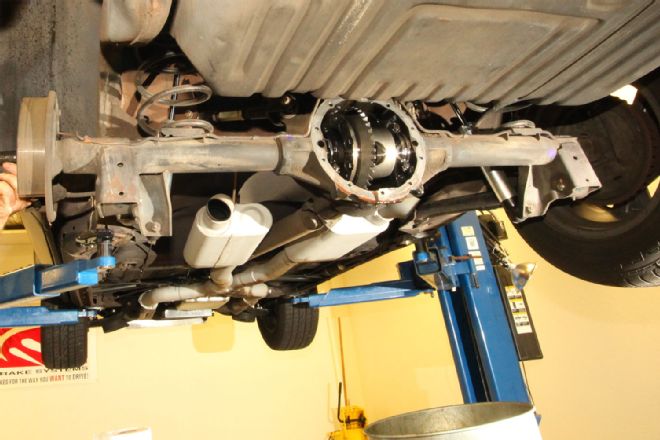 10-Bolt Bearing Upgrade - Popular Hot Rodding