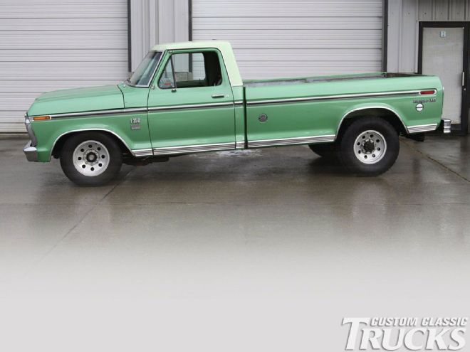 1201cct 01+1973 Ford F350+side