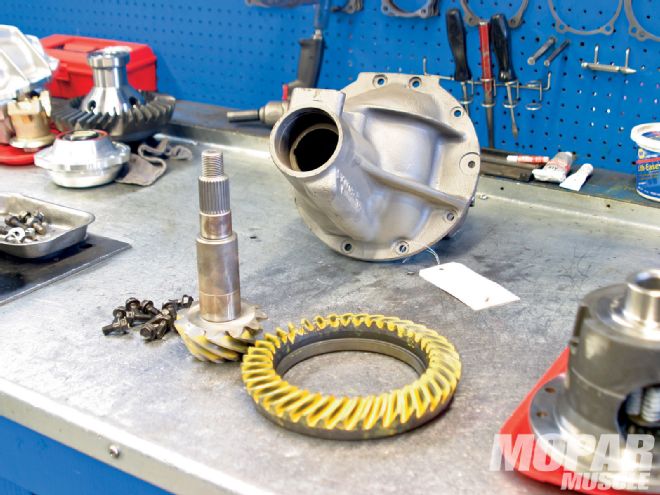 Rebuilding an 8-3/4 - Get Your Rear In Gear - Mopar Muscle Magazine