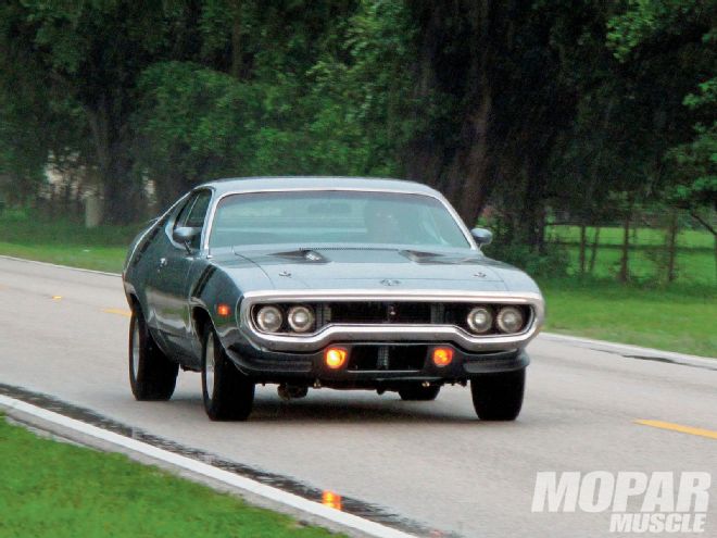 Rebuilding an 8-3/4 - Get Your Rear In Gear - Mopar Muscle Magazine