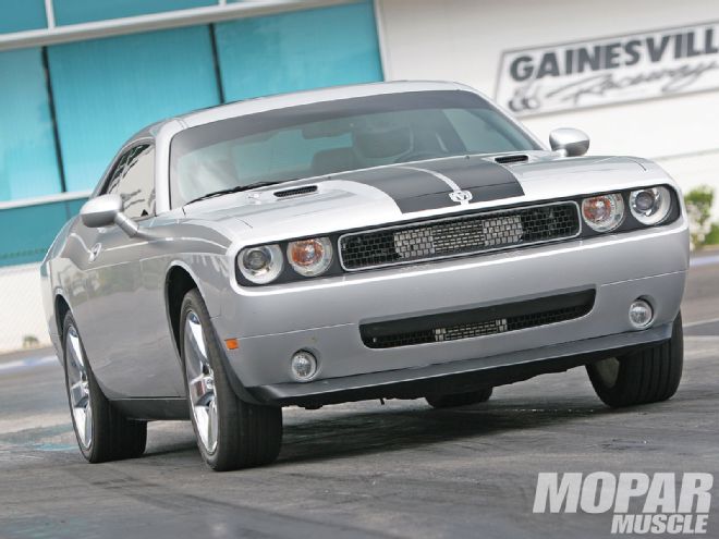 Dodge Challenger Centerforce Clutch Install - Get A Grip - Tech