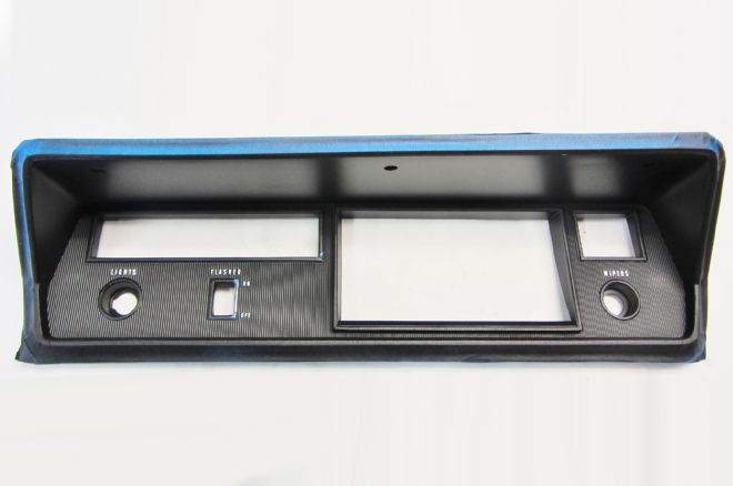 019 Plymouth Valiant Instrument Bezel Painted Masked