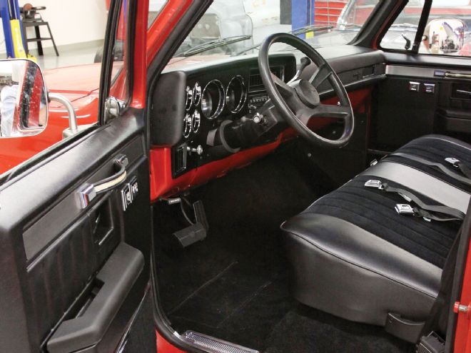 Revamping a 1985 C10 Silverado Interior with LMC Truck