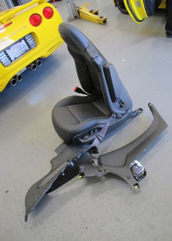 2015 Chevrolet Corvette Stingray Seat Removal