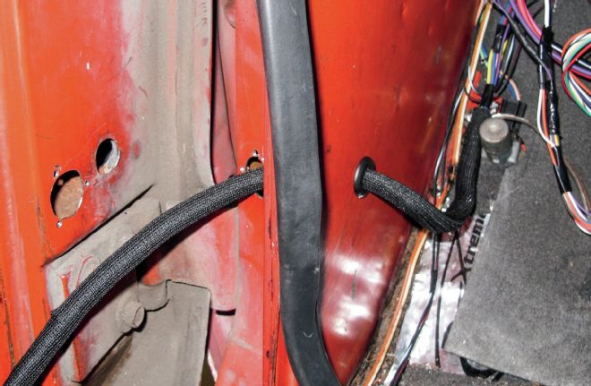 1968 Chevrolet C10 Doorjamb Wiring In Classic Braid