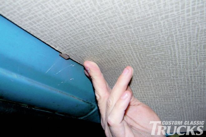 Installing Headliner