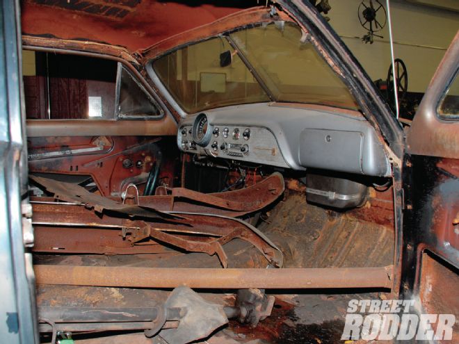 1951 Ford Dashboard Rally Clock Install 01