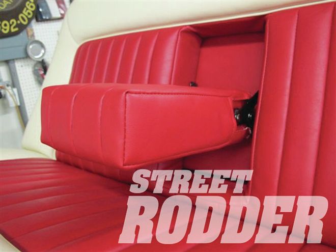 1303sr 1947 28+chevrolet Pickup Interior Insulation And Seating+fold Out Arm Rest