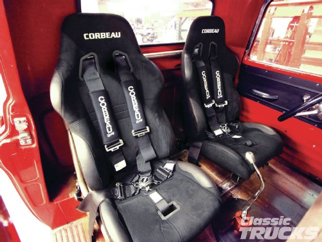 1302clt 01 O +corbeau Racing Seat+GTS II Style