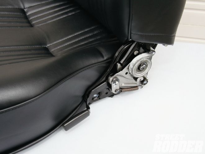 RamRodder Part XIV Seats and Steering - Street Rodder Magazine