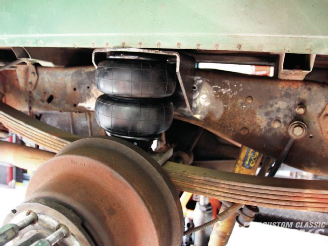 1975 Ford F-350 Airbag Install - The Hot Rod Hauler
