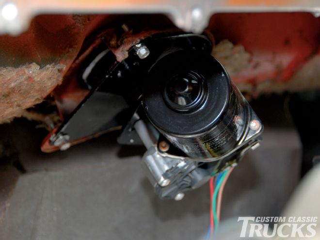 New Port Engineering Wiper Motor Install - Wipe Out! - Tech