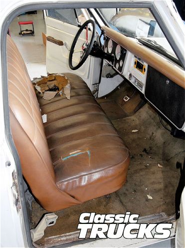 0906clt 04 Z+chevy Interior Reupholstery+original Seats