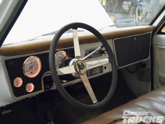 1972 Chevy Pickup Truck Gauge Replacement - What's Up, Doc?