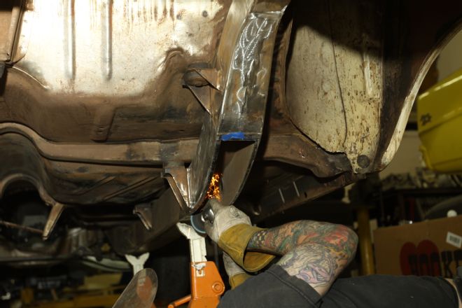 013 1957 Chevy Mini Tub Install Cutting Pocket In Frame