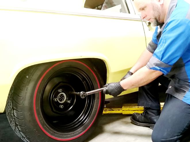 How To Replace Aftermarket Screw-In Wheel Studs