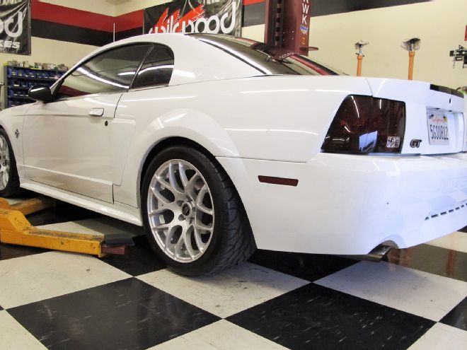 Wilwood Forged Narrow Superlite 6R Big Brake Upgrade on a 1999 Ford Mustang GT