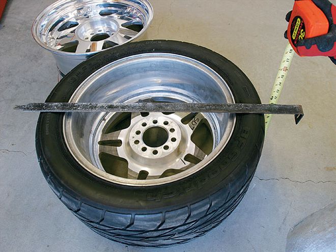 Ccrp 0610 05 Z+wheel And Tire Fitment+section Width