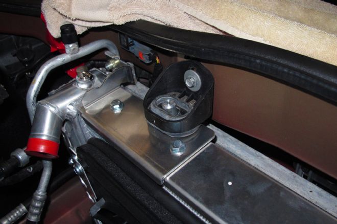 2010 Chevy Camaro Ss Radiator Install 15