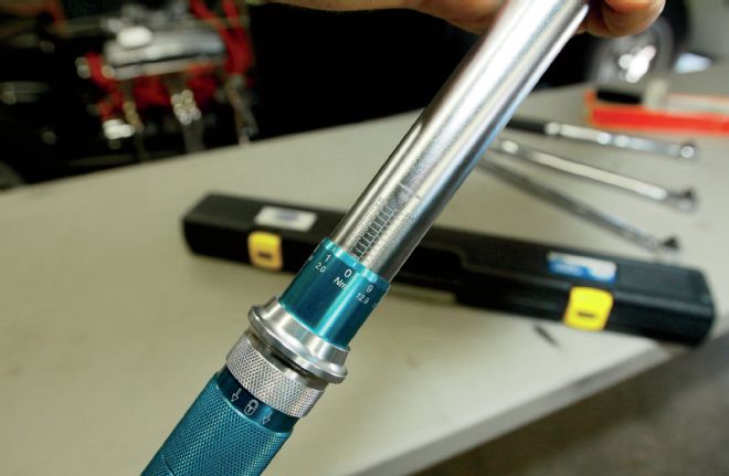 The Eastwood Company Professional Grade Micrometer Torque Wrench Locked In