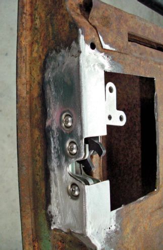 Single Jaw Rotary Latch