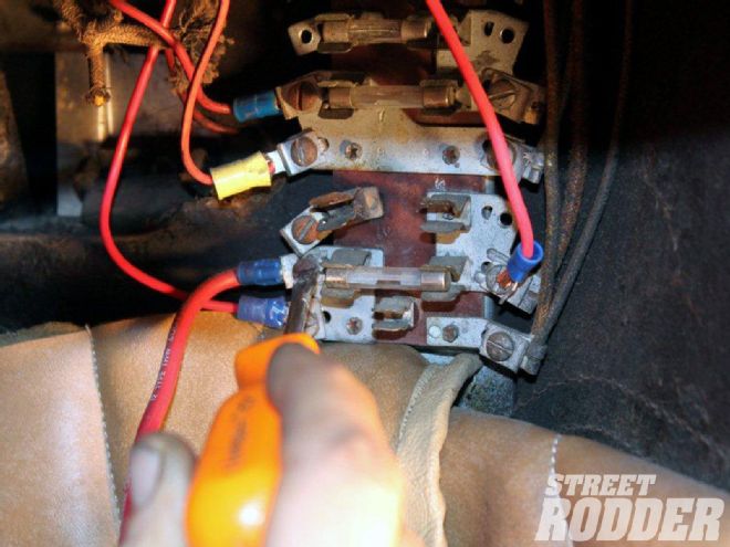 1301sr 16 O+maradyne Heater Install+fuse Panel