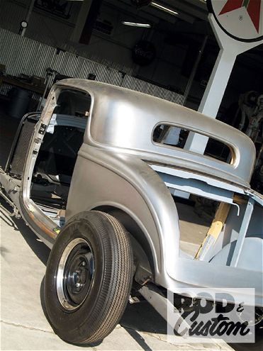 0902rc 03 Z+steel Fabrication 1932 Ford Three Window+rear Three Window