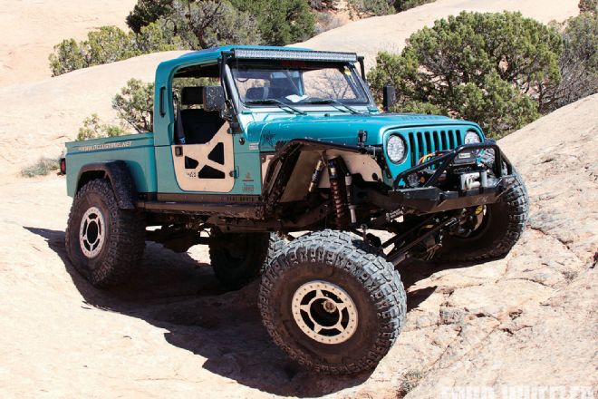 Jeep Wrangler TJ MetalCloak Fenders - Stuffage Without Sacrifice